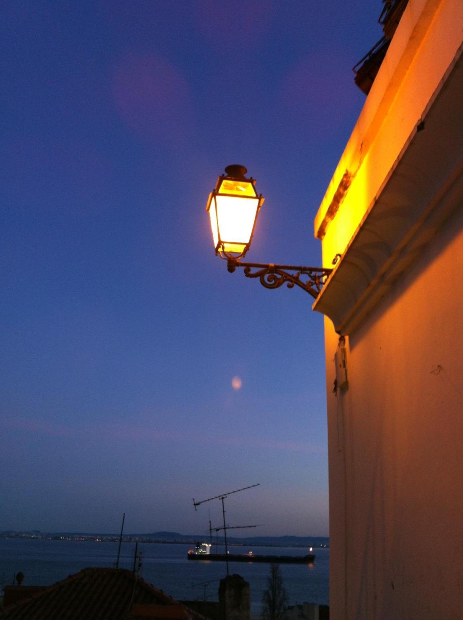 Appartamento Alfama Flats - Beco Dos Ramos Lisbona Esterno foto