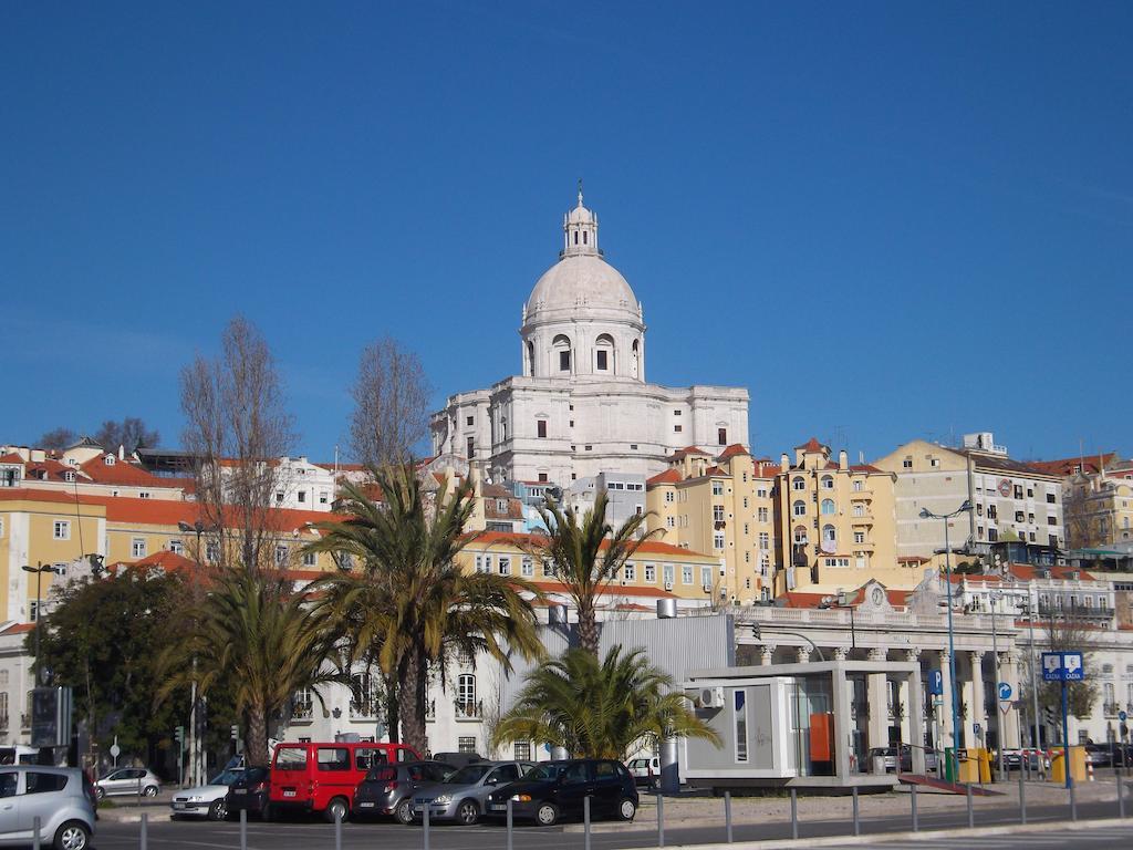 Appartamento Alfama Flats - Beco Dos Ramos Lisbona Esterno foto